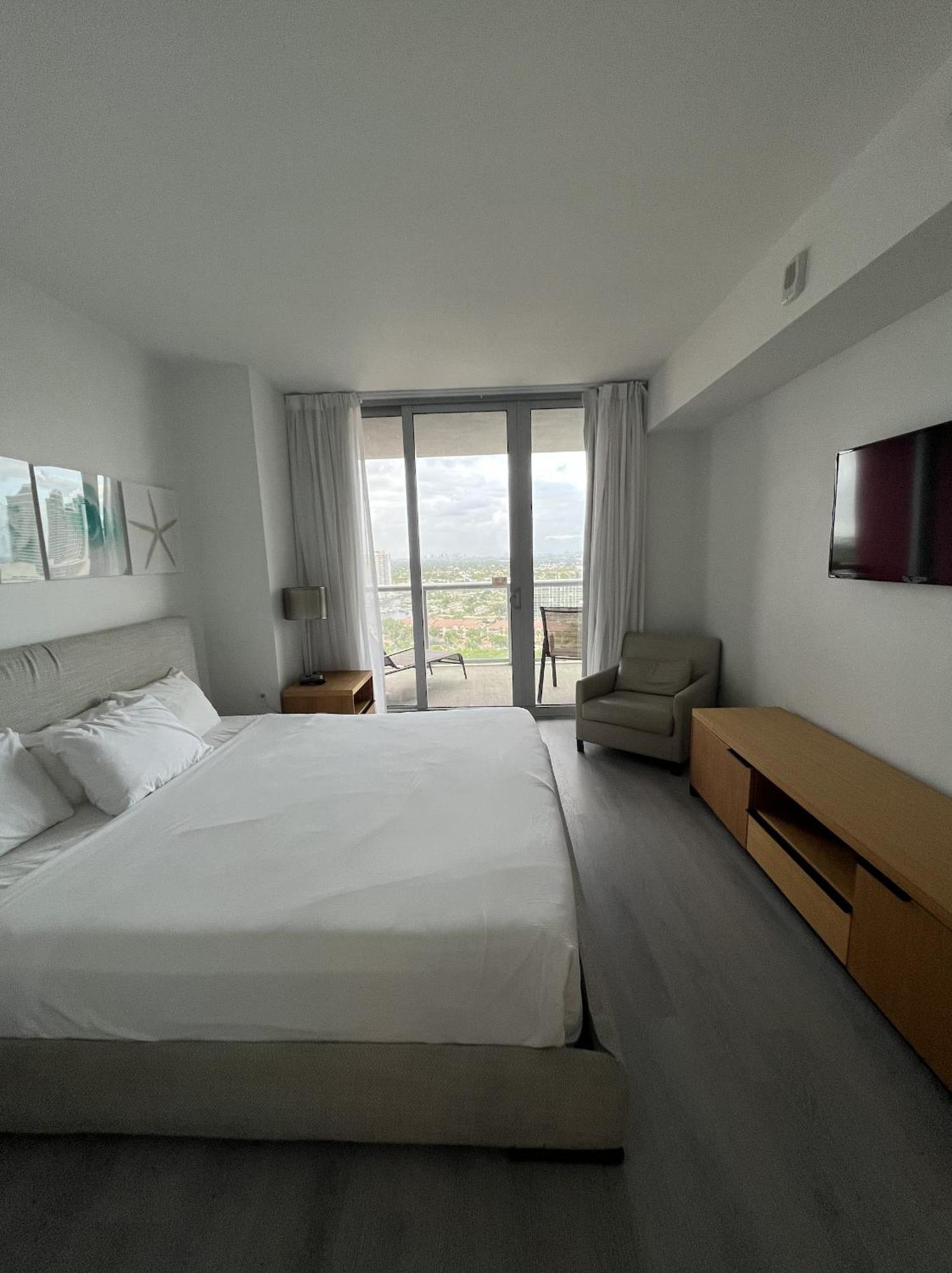 23Rd Floor Luxury & Spacious Beachwalk Resort Apartment With Amazing View Hallandale Beach Ngoại thất bức ảnh