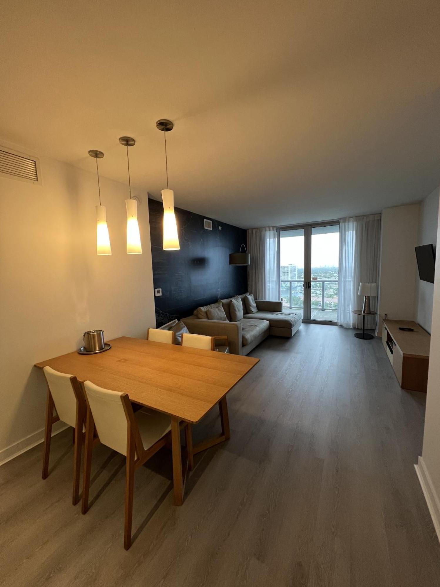 23Rd Floor Luxury & Spacious Beachwalk Resort Apartment With Amazing View Hallandale Beach Ngoại thất bức ảnh