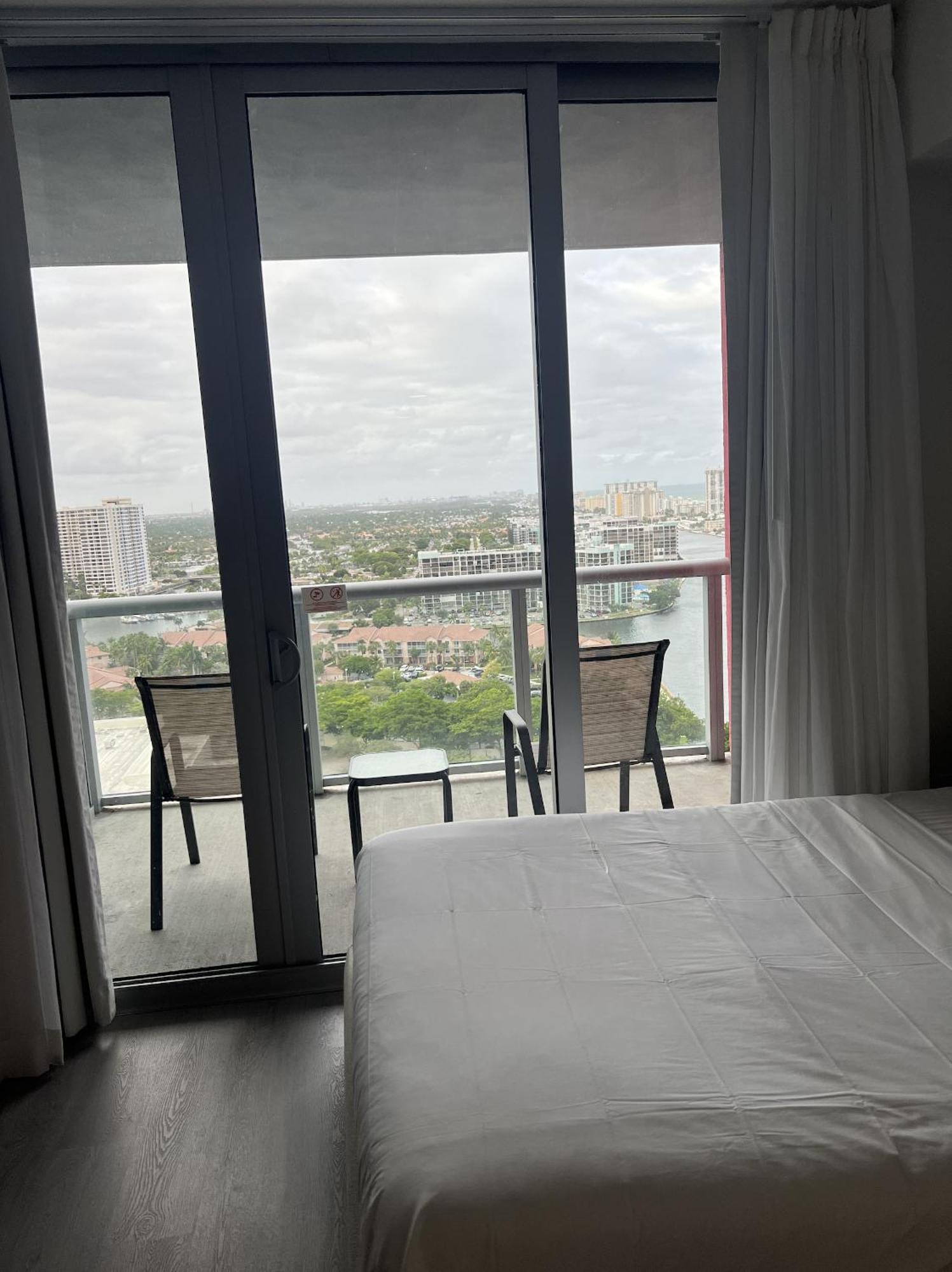23Rd Floor Luxury & Spacious Beachwalk Resort Apartment With Amazing View Hallandale Beach Ngoại thất bức ảnh