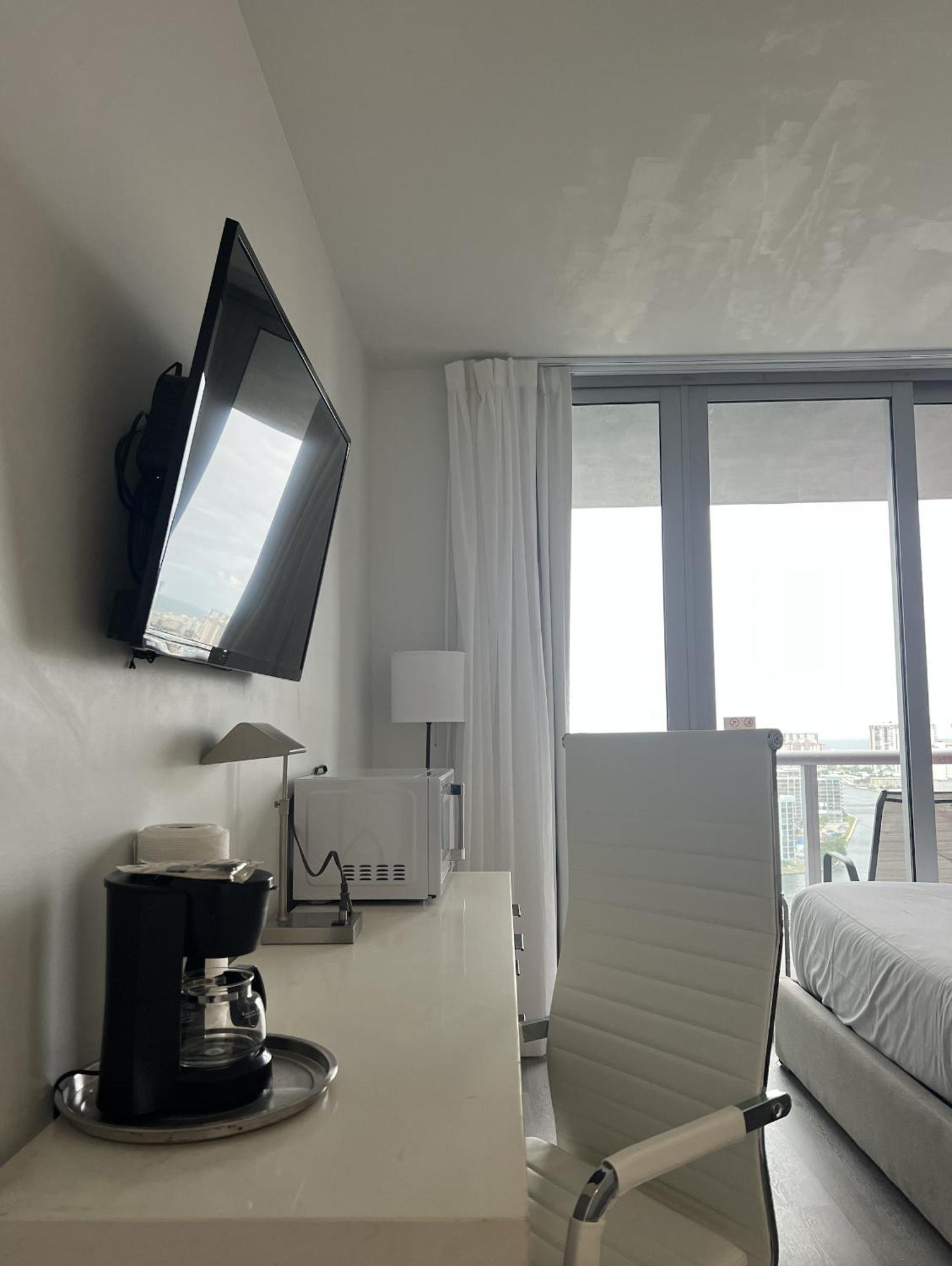 23Rd Floor Luxury & Spacious Beachwalk Resort Apartment With Amazing View Hallandale Beach Ngoại thất bức ảnh